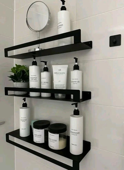 رفوف حمام عصرية بتصميم أنيق